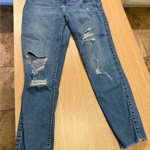 Old Navy Women's Distressed Skinny Jeans in Blue